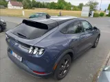 Ford Mustang Mach-E — Foto 19