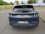 Ford Mustang Mach-E — Foto 18