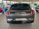 Ford Mustang Mach-E — Foto 6