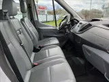 Ford Transit — fotografie 12