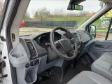 Ford Transit — fotografie 11