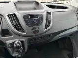 Ford Transit — fotografie 18